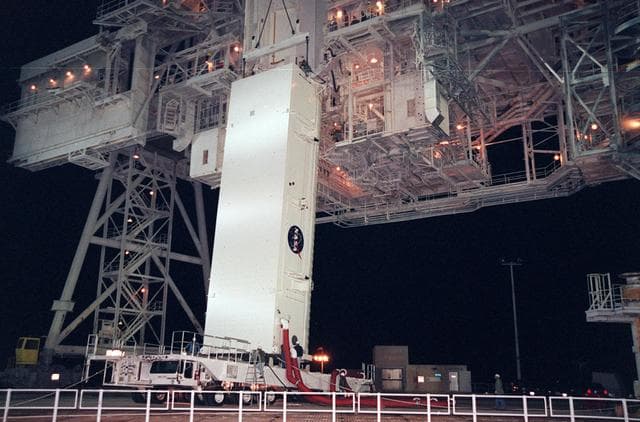 NASA image: KSC01pp0092