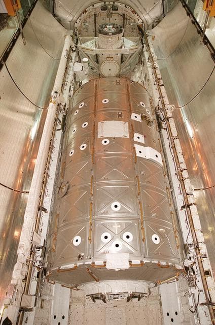 NASA image: KSC01pp0105