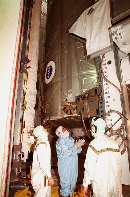 NASA image: KSC01pp0126
