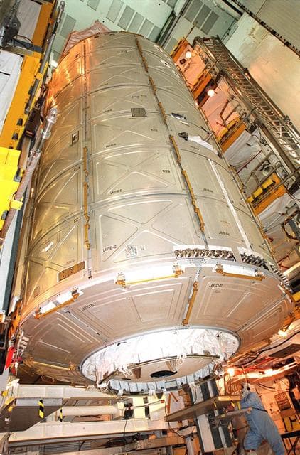 NASA image: KSC01pp0128