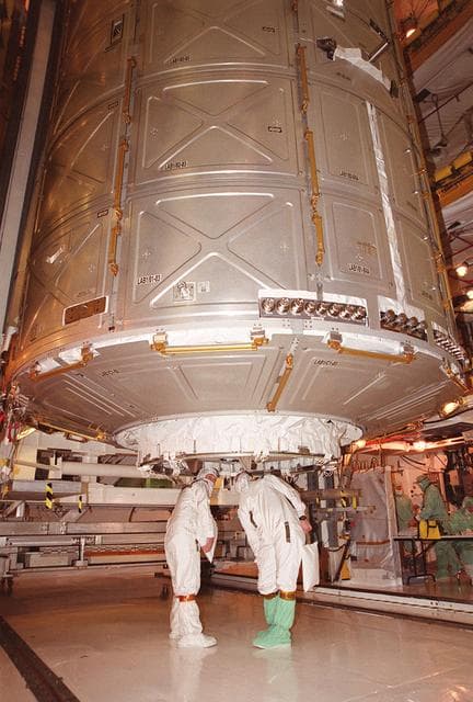NASA image: KSC01pp0129