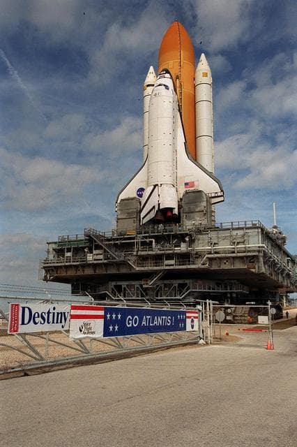 NASA image: KSC01pp0185