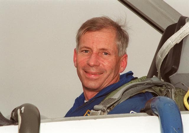 NASA image: KSC01pp0222