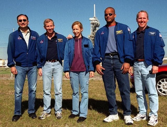 NASA image: KSC01pp0235