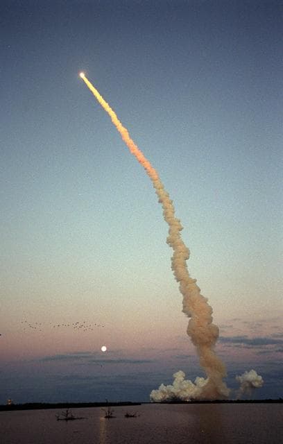 NASA image: KSC01pp0277