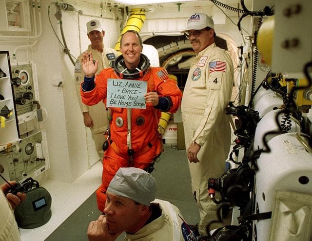 NASA image: KSC01pp0292