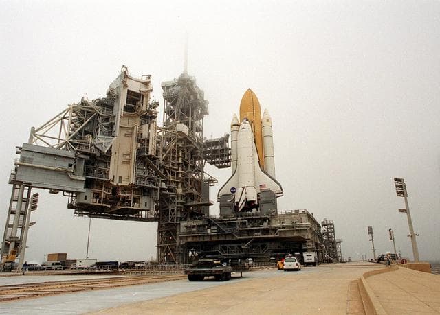NASA image: KSC01pp0304