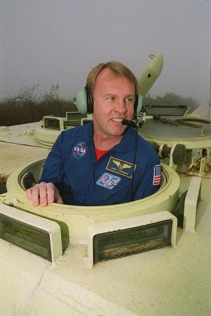 NASA image: KSC01pp0305