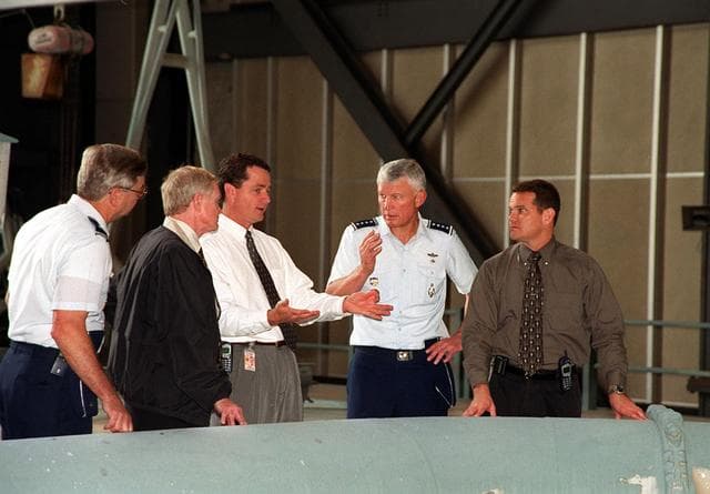 NASA image: KSC01pp0379