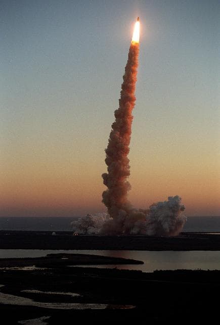 NASA image: KSC01pp0436