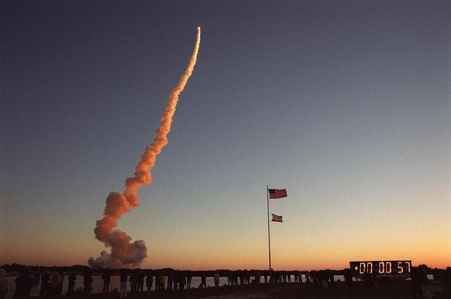 NASA image: KSC01pp0437