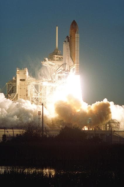 NASA image: KSC01pp0445
