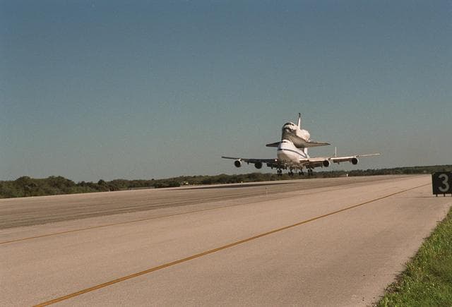 NASA image: KSC01pp0506