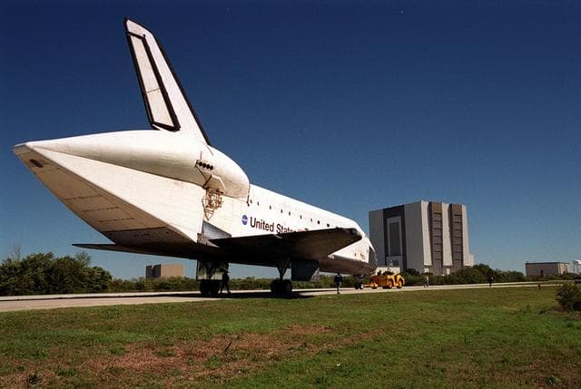 NASA image: KSC01pp0518