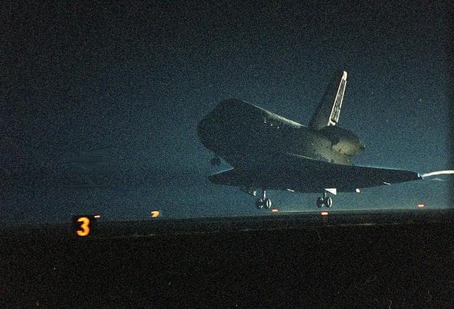 NASA image: KSC01pp0555