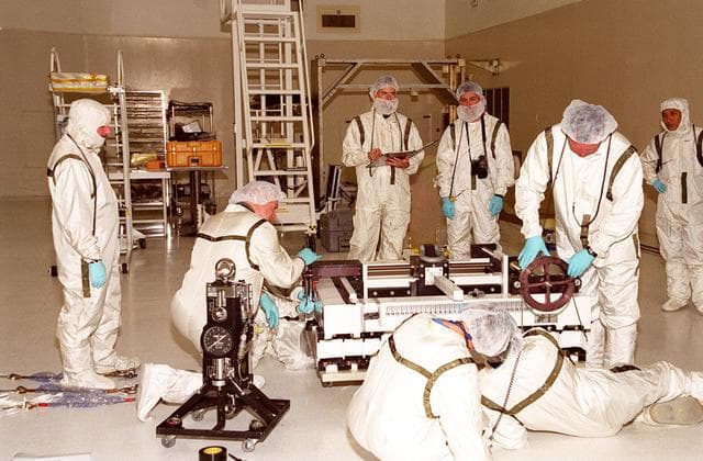 NASA image: KSC01pp0571