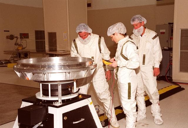 NASA image: KSC01pp0572