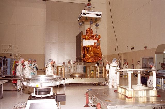 NASA image: KSC01pp0573