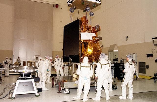 NASA image: KSC01pp0575