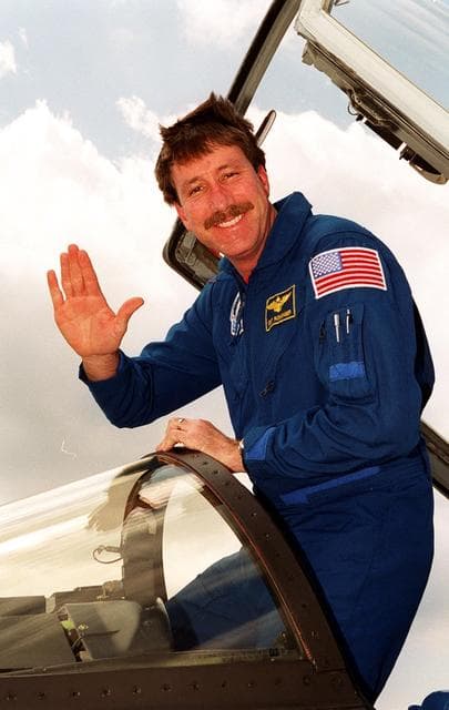 NASA image: KSC01pp0586