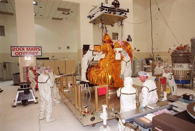 NASA image: KSC01pp0604