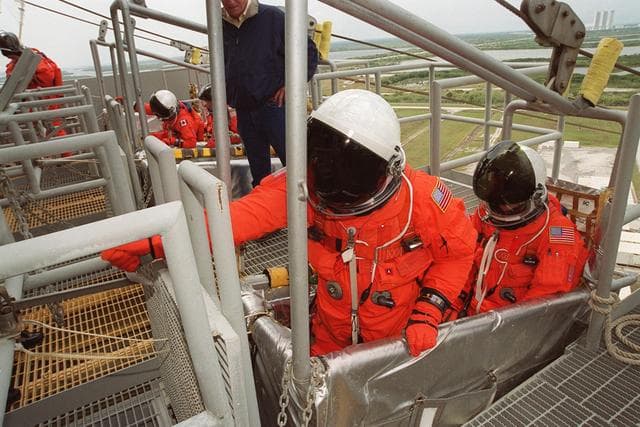 NASA image: KSC01pp0624