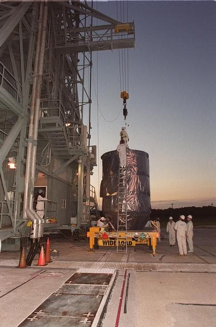 NASA image: KSC01pp0630