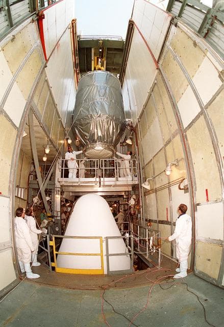 NASA image: KSC01pp0638