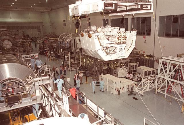 NASA image: KSC01pp0658