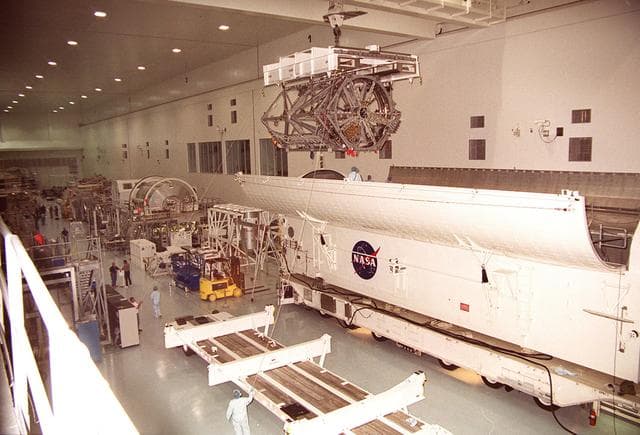 NASA image: KSC01pp0687