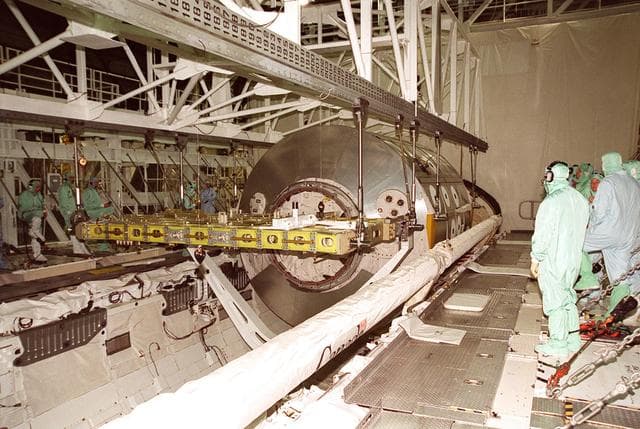 NASA image: KSC01pp0695