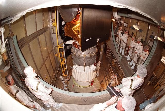 NASA image: KSC01pp0701