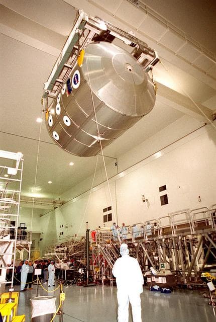 NASA image: KSC01pp0715