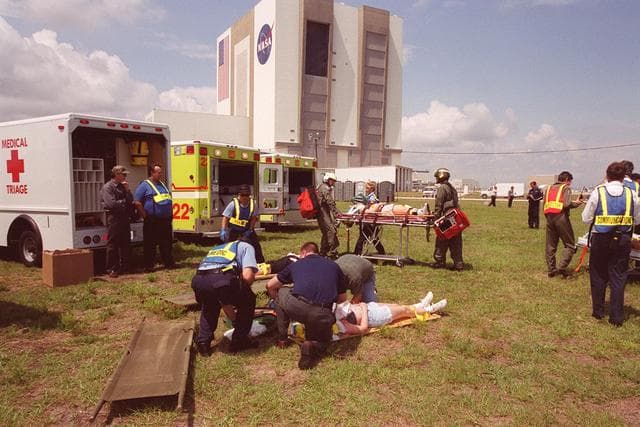 NASA image: KSC01pp0738