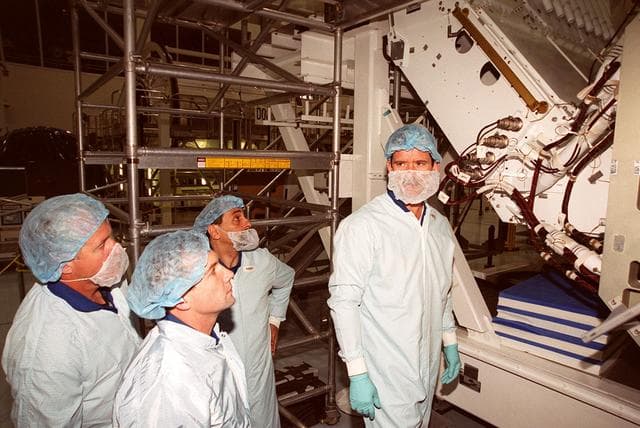 NASA image: KSC01pp0753