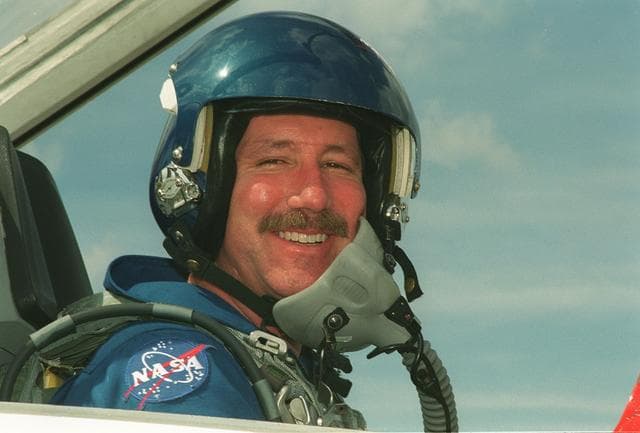 NASA image: KSC01pp0763