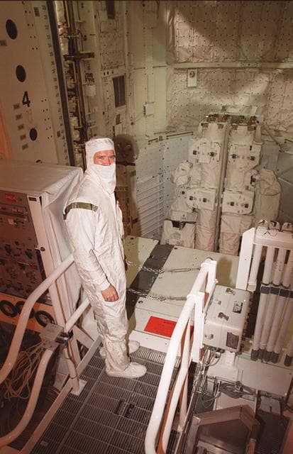 NASA image: KSC01pp0768