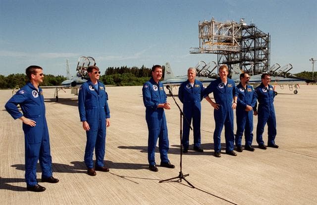 NASA image: KSC01pp0792