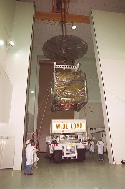 NASA image: KSC01pp0795