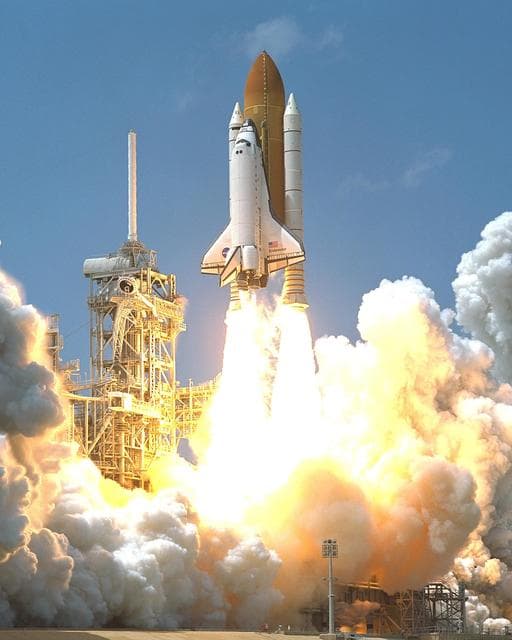 NASA image: KSC01pp0825