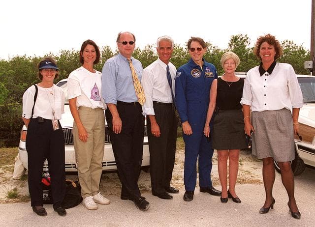 NASA image: KSC01pp0841