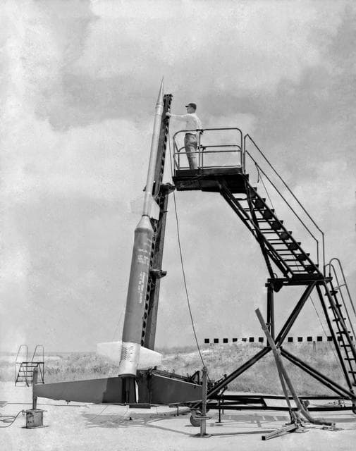 NASA image: F40 2655 on launcher