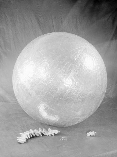 NASA image: Echo 30" Sub Satellite