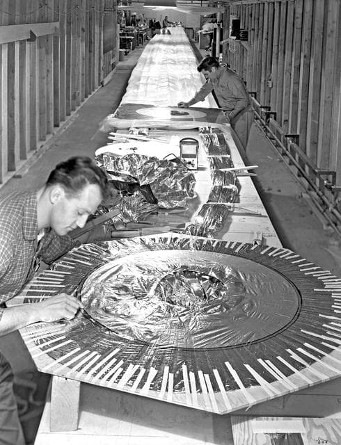 NASA image: 100' Satellite Packaging of Echo