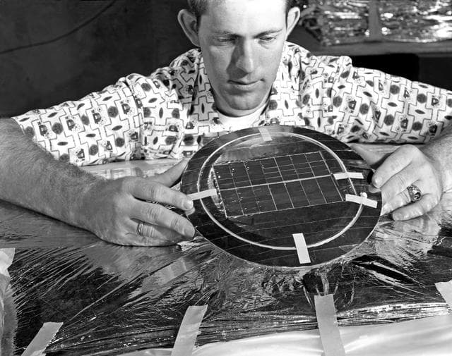 NASA image: 100' Satellite Packaging of Echo