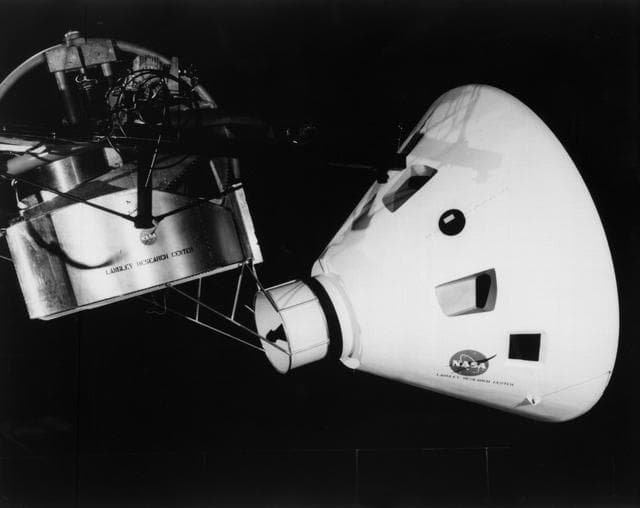 NASA image: Rendezvous Docking Simulator 