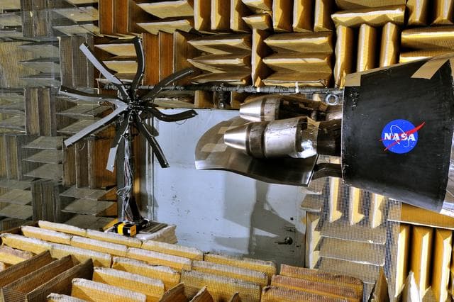 NASA image: LSAWT\Twin Jet Test with HWB Model\JEDA Measurements 