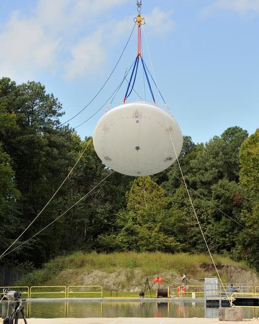 NASA image: Orion SPLASH BTA Phase 2 Vertical Tests 9: at NASA Langley Resea