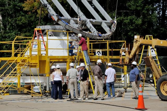 NASA image: Orion SPLASH P1 Test 7 Swing Test at NASA Langley Research Cente