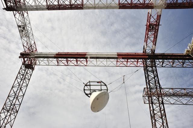 NASA image: Orion SPLASH P1 Test 7 Swing Test at NASA Langley Research Cente
